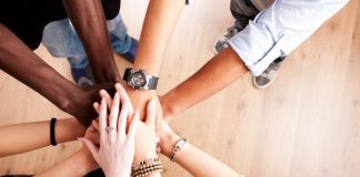 Activitati de teambuilding la birou!