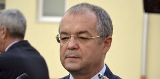 Minciuna unchiului Emil Boc