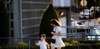 136 Citate Despre Mama Inspirationale Si Motivationale