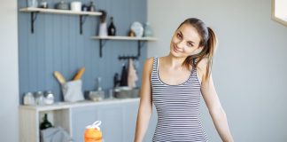 9 smoothie-uri de fructe care te ajuta sa slabesti fara sa suferi