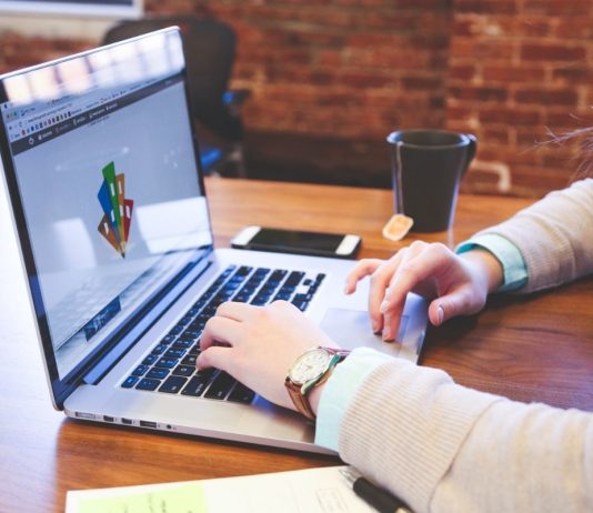 Cum ar trebui sa fie un manager de comert electronic?