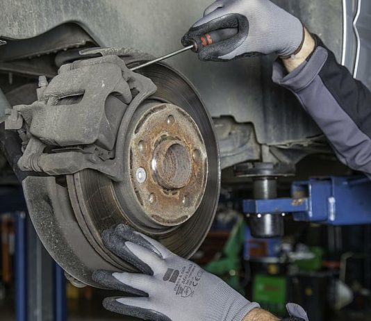 Vestiarul metalic compartimentat, un adevarat „yin si yang” al mobilierului!