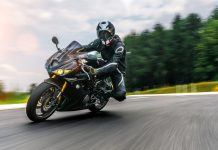 Ce trebuie să analizezi înainte de a investi într-o motocicletă de top?