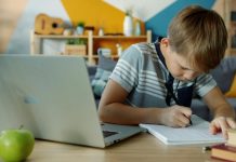 Cursuri engleză online: experiență de învățare interactivă pentru copii, adolescenți și adulți
