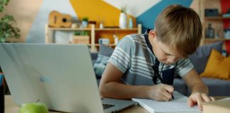 Cursuri engleză online: experiență de învățare interactivă pentru copii, adolescenți și adulți